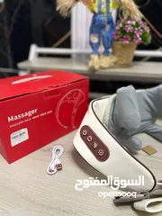  7 يوفر مدلك الرقبة ، تدليكًا عميقًا ومريحًا للرقبة والكتفين والخصر وأجزاء أخرى من الجسم باستخدام تقنية