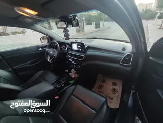  12 هونداي توسان 2020ترخيص2019 فل ماعدا الفتحة للبيع بسعر مغري ع الكاش عداد اصلي 80000كم فقط