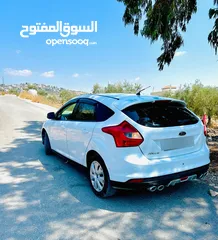  6 فورد focus  هاتش باك