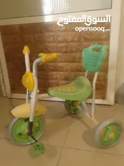  2 بسكليت بحاله ممتازه لعمر 3 سنوات
