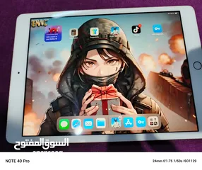  1 ipad 8th ايباد الجيل الثامن بحاله ممتتازه وموجود حساب ببجي لفل 87 حلو كثير