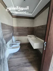  21 شقة فارغة للبيع بين الدوار الرابع و الخامس(عدد 2 ) - ref: 14611