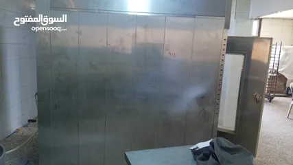  4 فرن  دوار فل كهرباء 3فاز شبه جديد ما نشغل عليه الله يبارك لصاحب النصيب ويطرح البركة