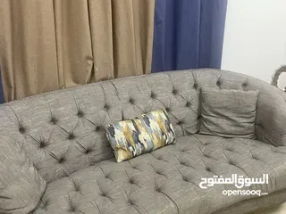  3 كنبات مستعملة من هوم سنتر للبيع ب 90 غير قابل للتفاوض