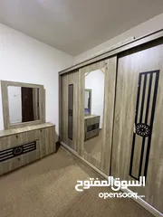 8 شقه مفروشه اثاث شبه جديد خلف ارابيلا مول مكيفه قريبه من جميع الخدمات والمولات