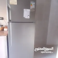  2 ثلاجه تومسون بحال الوكاله للبيع