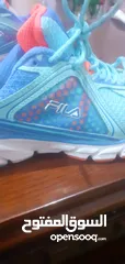  11 FiLA  مريح جدا جدا بحالة الوكالة ملبوس 4 ايام العيد مقاس 40