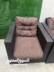  1 طقم كنب رتان للبيع شبه جديد