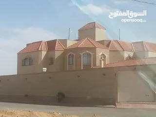  16 تركيب وصيانه كافه اعمال الكرميد صيانه الحبه المكسور ومعالجه الخشب