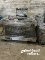  6 عدة محل  كاملة مع طاولات وكراسي للبيع