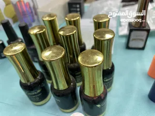  9 عدة جل كلر واكستنشن للبيع الوان مختلفه جل كلر  واحجام مختلفة واجهزه ومستلزمات صالونات للشعر  وهديه ع