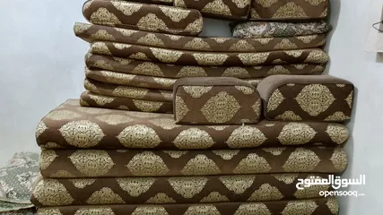  1 فراش الون بني