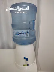  1 water dispenser and bottle