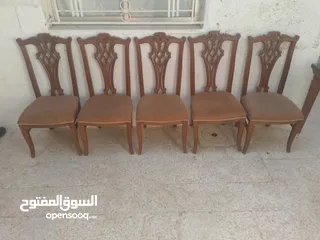  4 طاوله سفره خمس كراسي لون جوزي بحاله الوكاله معها زجاج سكيروليت للبيع بسعر 85 دينار