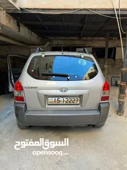  6 هونداي توسان 2009 للبيع بحاجة إلى دهان خارجي فقد