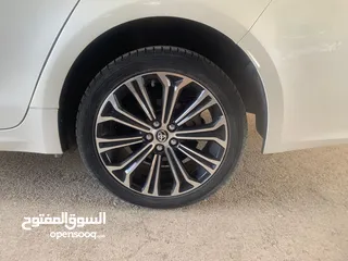  6 للبيع تويوتا كورولا 2020 اعلى صنف بسعر 17950 دينار