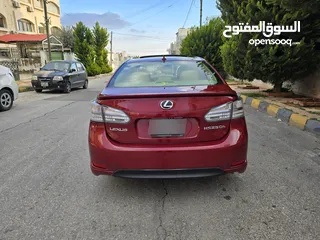  17 لكزس HS250 موديل 2010 بحالة الوكالة