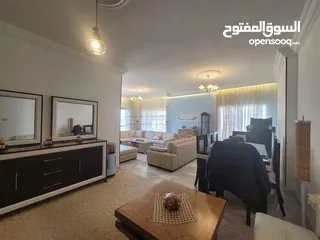  2 شقة طابق ثالث للبيع في خلدا خلف البنك العربي  مساحة الشقة 178 متر مربع.