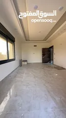  27 شقة جديدة للبيع طابق ارضي مدخل مستقل مع ساحة قصر العوادين