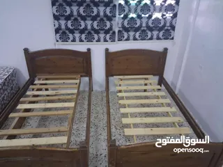  1 تختين شبابي مفرد ونصف فقط في 60دينار اربد البارحه مارح تلاقي مفرد ونصف كلو غالي