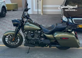  3 Road king special 2018