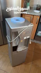  2 كولو ماء بحالة الوكاااااااااااالة نوع ستار ولا غلطة مع حافظة سفلية ومكان للكاسات