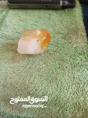  1 حجر نادر كريستال
