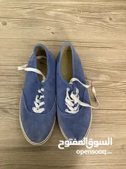  4 عرض حذاء جديد + حذاء مستعمل مجاني