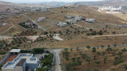  14 أرض سكنية 750 م للبيع في ام رمانه - 900 م عن شارع الأردن