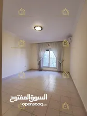  18 شقة فارغة - دير غبار - 4نوم - 280م - مطلة - قريبة من الخدمات العامة