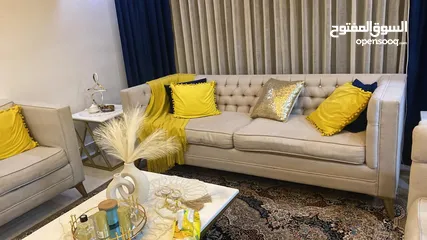  3 طقم غرفه جلوس وقعده  للبيع لون بيج