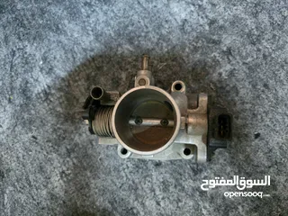  5 قطع متفرقة لسيارة اكس دي موديل 2001