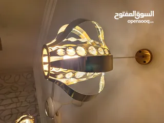  10 ثريا لون ذهبي مع ليد كريستال ( ستينلس ستيل) عدد 2 مستعملة بحالة ممتازة