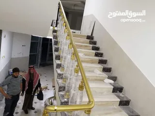  28 معرض رام الله للزجاج والسيكوريت و المرايا و الديكورات الداخليه  التزام جوده كفائه و اختصاص
