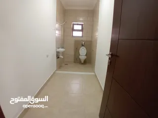  2 شقة  ديلوكس  فارغة  للايجار  3 نوم  خلدا