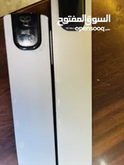  11 iPhone 12 promax 256 بطارية 87 شاشتو فيها شعر والضهر من عند الكاميرات مشعور الجهاز بحالة ممتازة