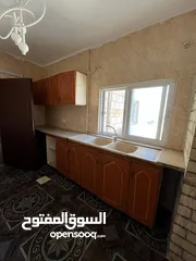  4 شقة فارغة مجددة سوبر ديلوكس - تلاع العلي  للايجار 240دينار والدفع شهري