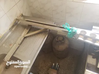 7 للبيع سخان شمسي 60 لتر شبه جديد نوعية ممتازة