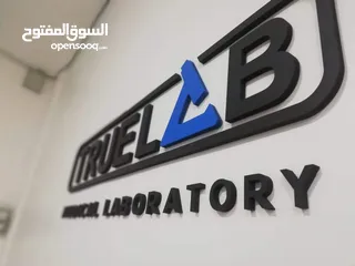  17 تصميم وتنفيذ الارمات بكل انواعها وطباعه وتلزيق الستكر والسي ثرو
