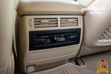  19 Toyota Land Cruiser 2017 Gx-r V8  السيارة بحالة الوكالة و قطعت مسافة 80,000 كم