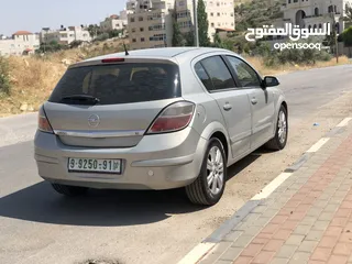  2 اوبل استرا اتومات بسعر حرق عالكاش 1800 بنزين
