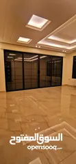  3 شقة ملوكية للبيع في عبدون
