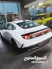  2 Hyundai Sonata 2024 SE 2.5cc