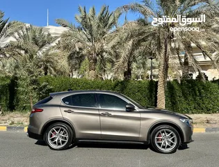  7 Stelvio 2018 118km only perfect conditions fully loaded regular agency service