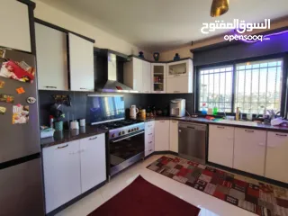  12 روف مفروش للإيجار في سطح مرحبا