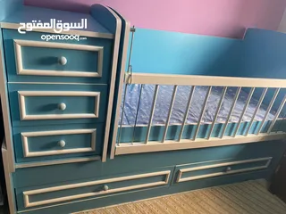  3 سرير طفل و منز كهربائي