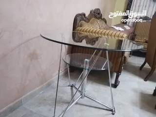  3 طاولة زجاج للبيع بحالة وكالة استخدام شهر