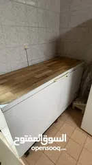  8 فريزر بحاله جيده جدا للبيع منطقة بوقوه الحجم كبير جدا