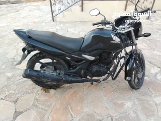  4 باجاج 150cc مع الاوراق