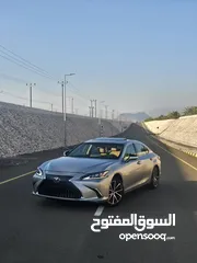  10 لكزس  ES 350  موديل 2022 للبيع